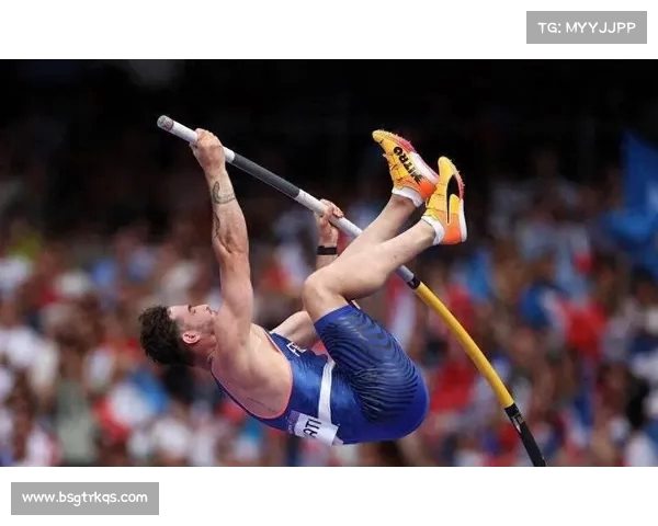 长杆训练在提高运动表现中的应用与科学分析